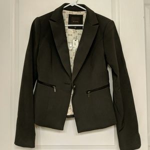 Dark brown blazer jacket